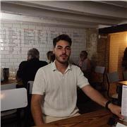 Enfermero diplomado y ejerciendo desde hace 6 años. Profesor particular de historia, geografía, biología desde primaria a bachille